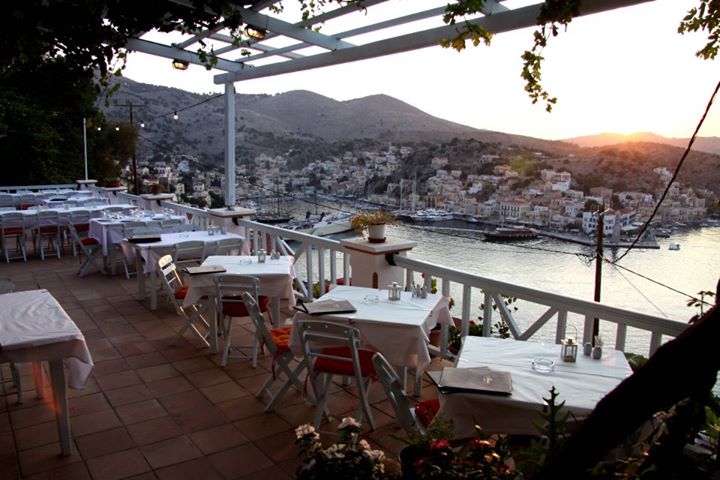 Charitomeni Taverna